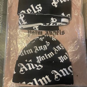 Palm Angels Hat & Scarf Set